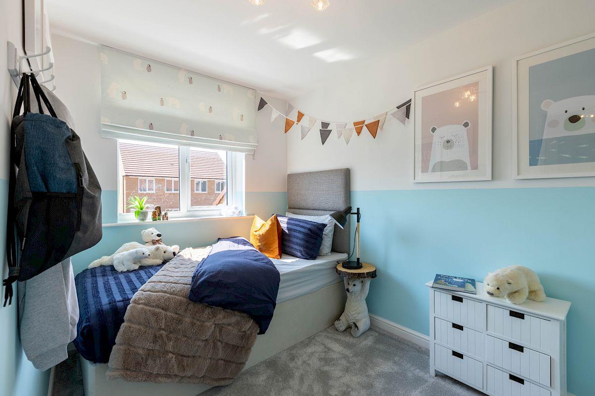 3 Bedroom House To Rent image 6